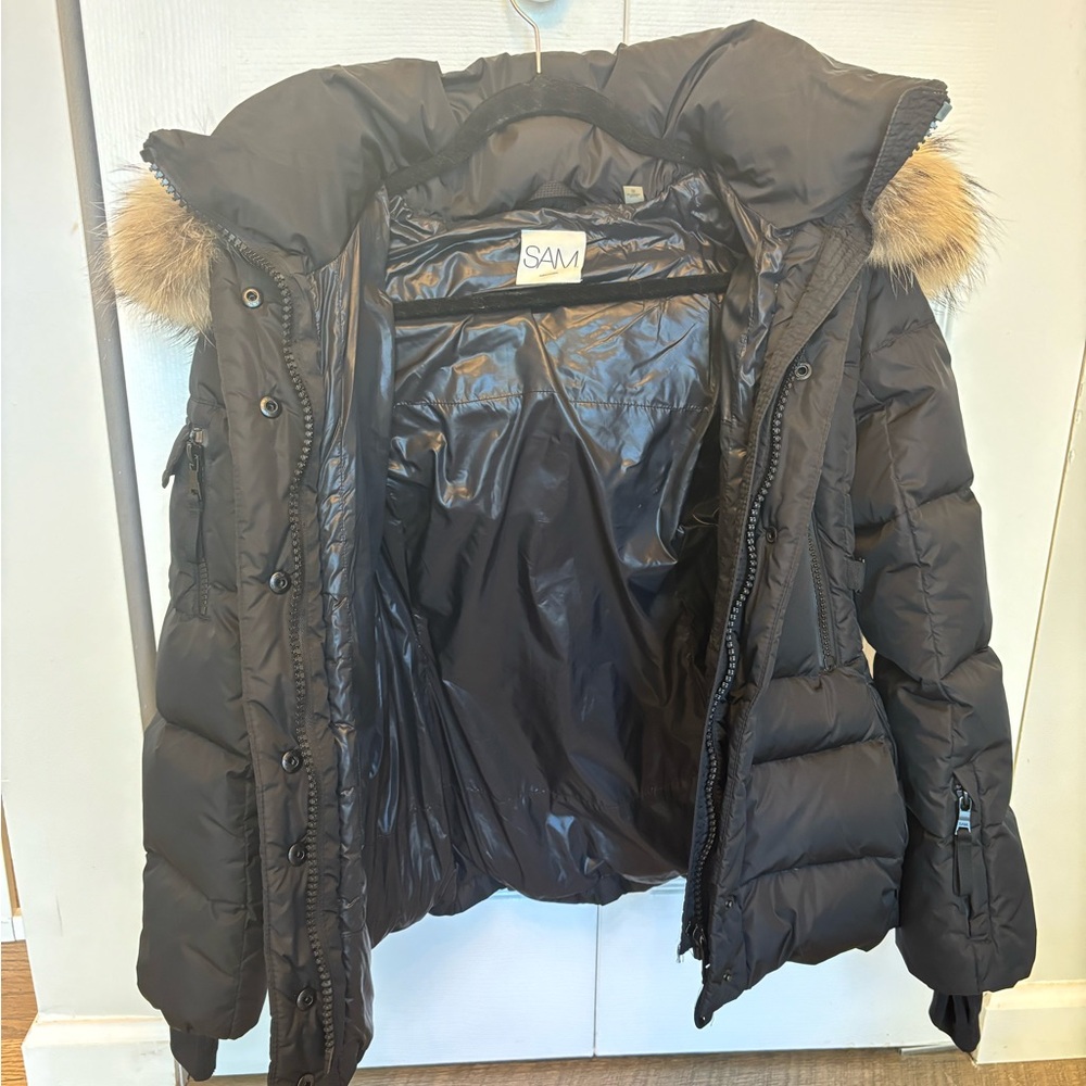 SAM down jacket with fur hood